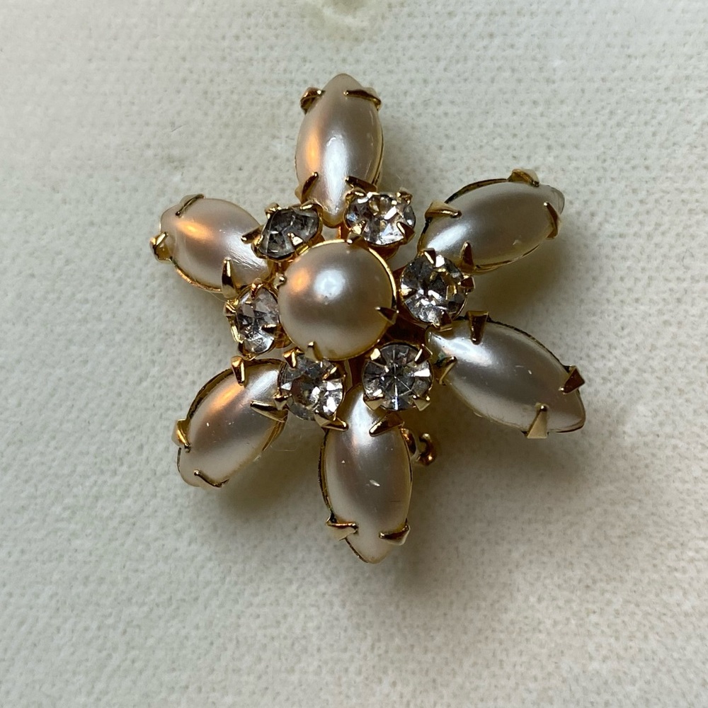 COPY - Vintage 1950’s 6 Petal Rhinestone & Faux Pearl Brooch